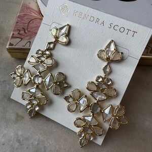 NWT Kinsley gold statement earrings - Kendra Scott